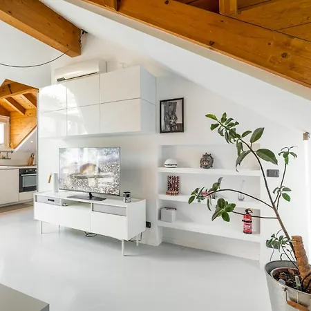 Apartamento Easylife - Incantevole Abitazione In Zona Isola